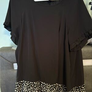 🩷Elegant Black Ruffle Sleeve Top